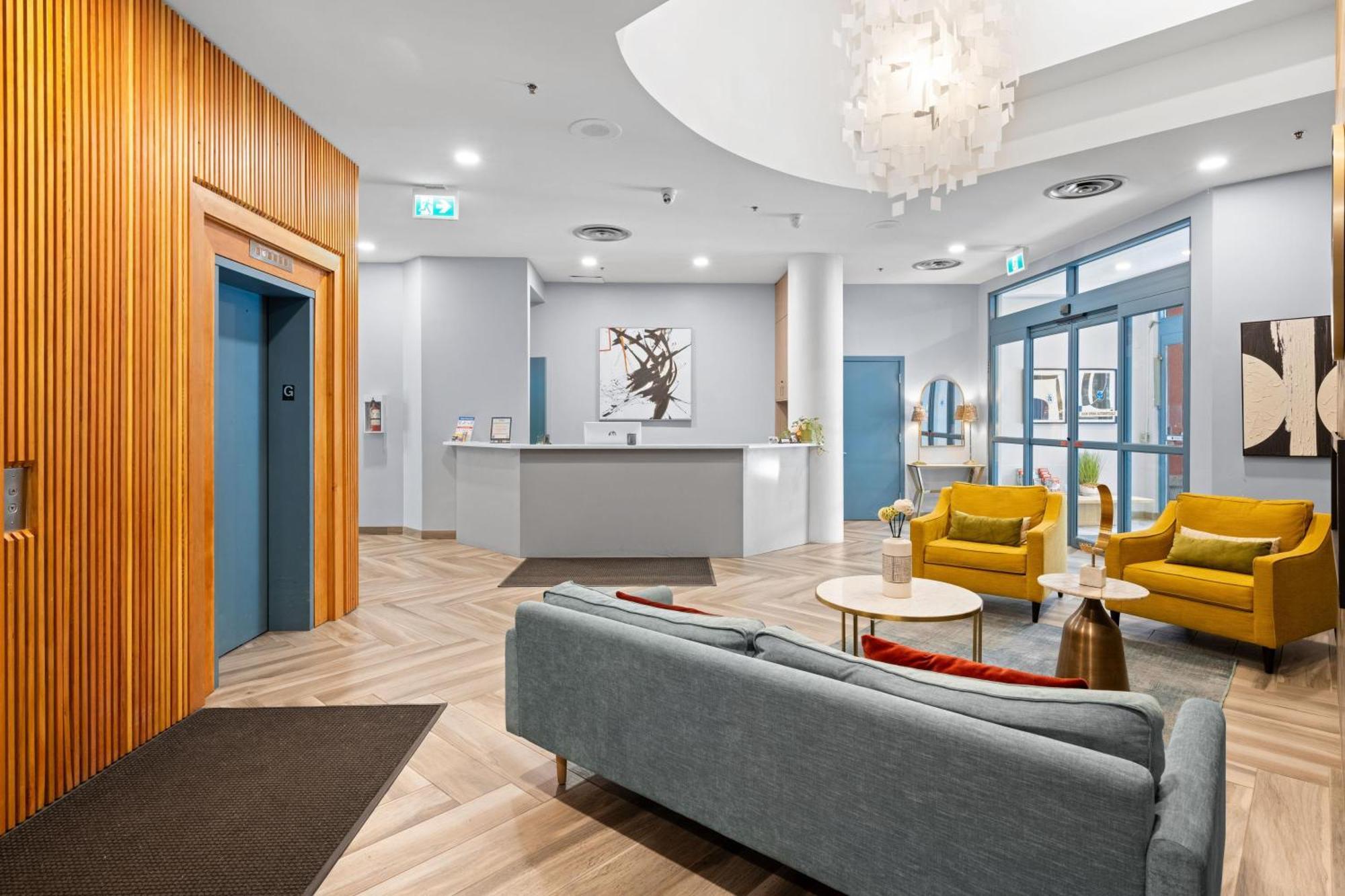 Alpenglow Lodge Family Studio With Murphy Bed By Mva Whistler Eksteriør bilde